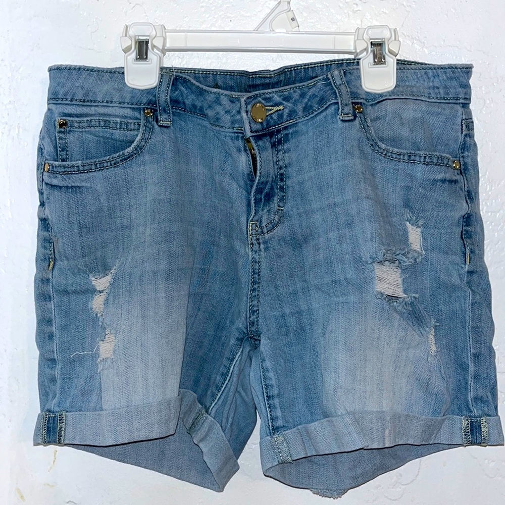 Jennifer Lopez jean shorts